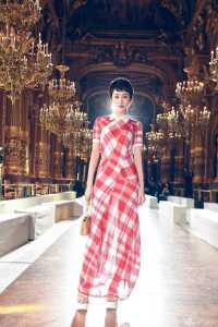 Stella McCartney Fall 2016 Runway Show— 王鷗 -2016.3.8-