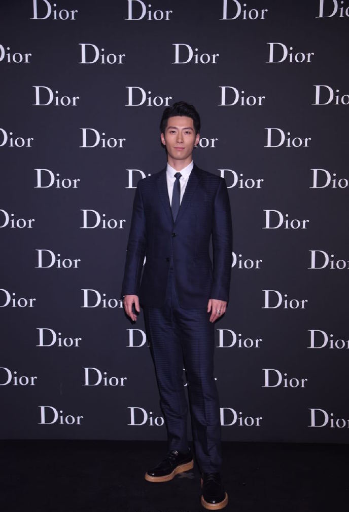 Duo Xiao in Dior Homme Fall 2016