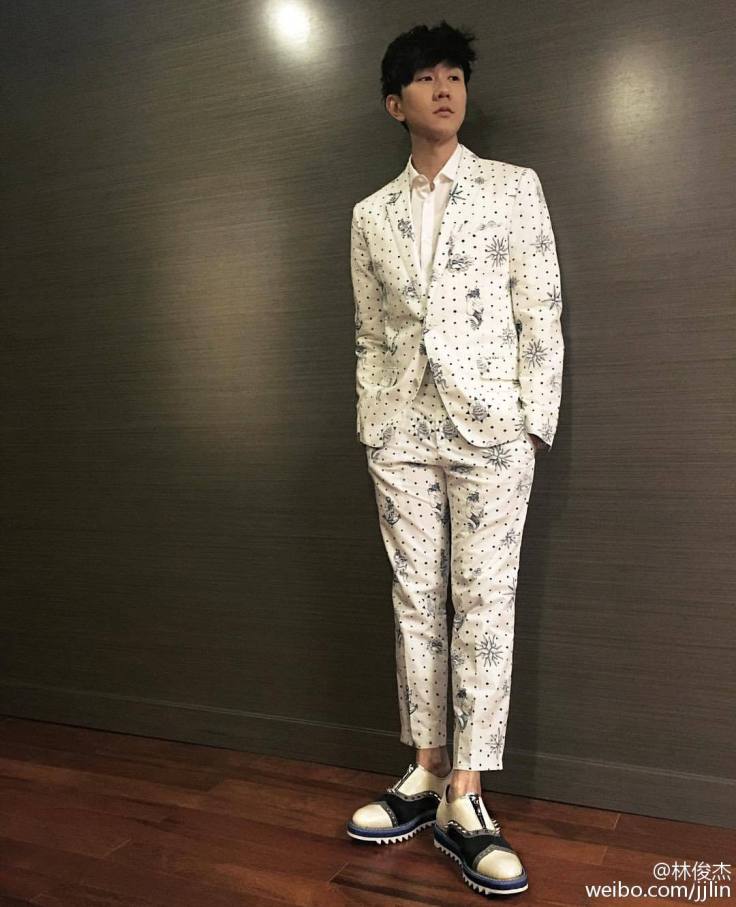 JJ Lin in Alexander McQueen Spring 2016 Menswear