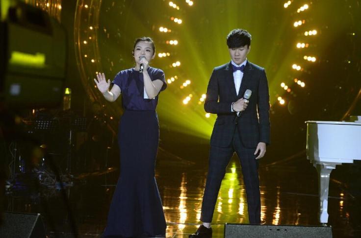 Lala Hsu in Comme Moi Spring 2016-1