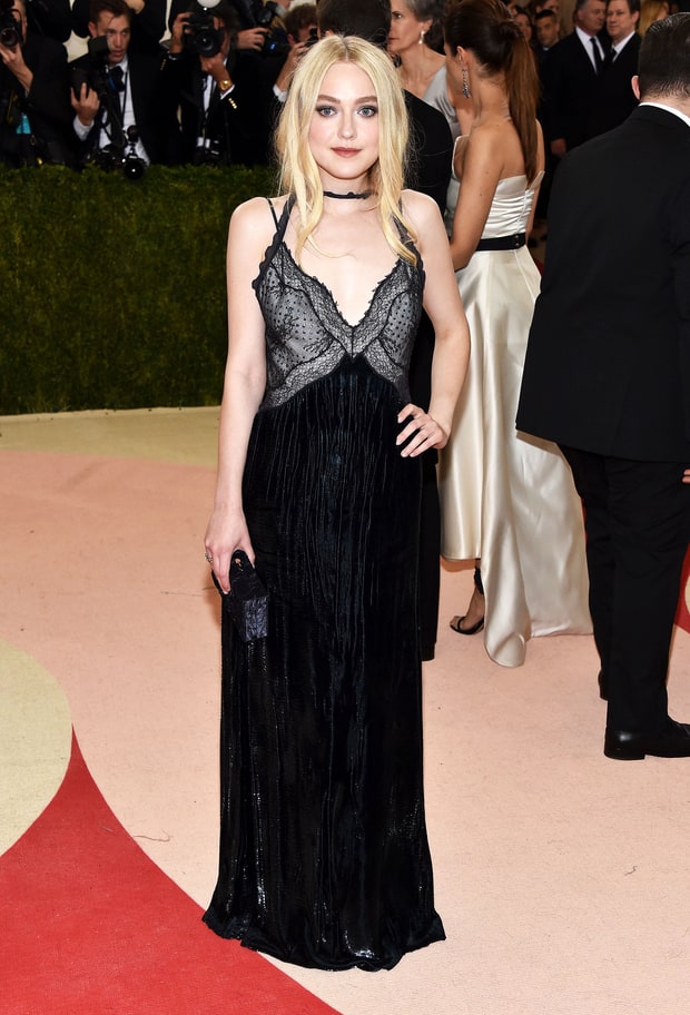 Dakota Fanning in Nina Ricci Fall 2016