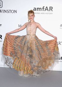 Elle Fanning in Valentino Spring 2016 Couture -2016.5.20-