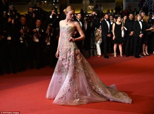 Neon Demon Premiere— Elle Fanning -2016.5.21-