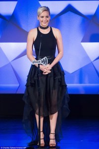 Jennifer Lawrence in Antonio Berardi Fall 2016 -2016.5.17-