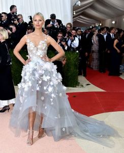 Karolina Kurkova in Marchesa -20016.5.3-