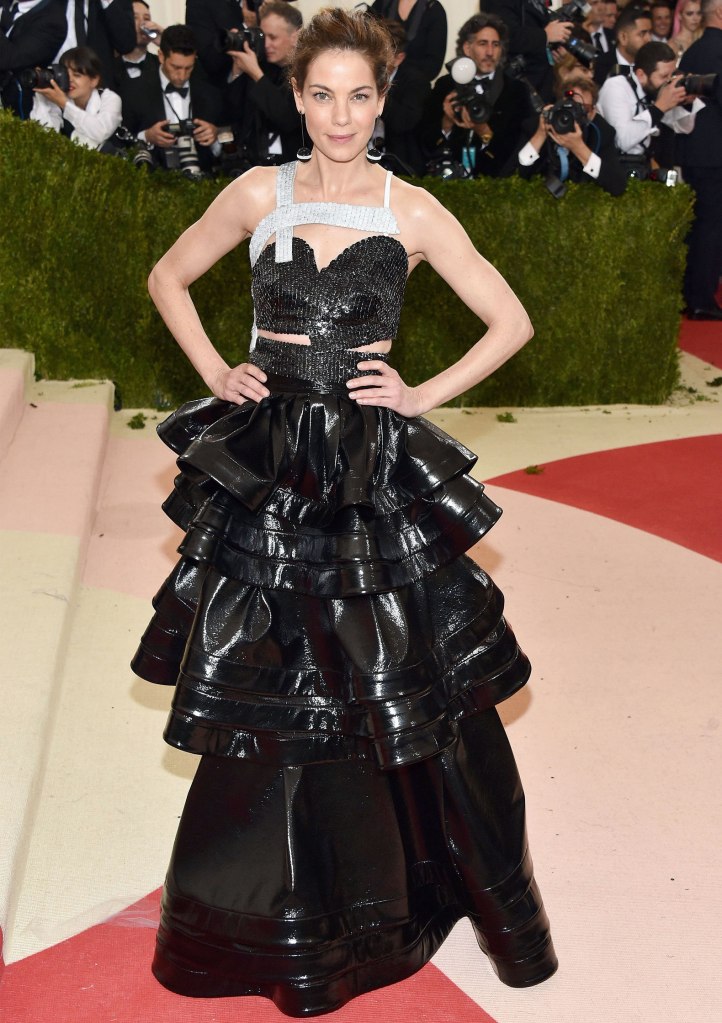 Michelle Monaghan in Rosie Assoulin