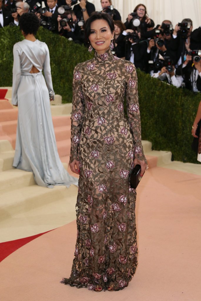 Wendi Deng Murdoch in Christopher Kane Fall 2016