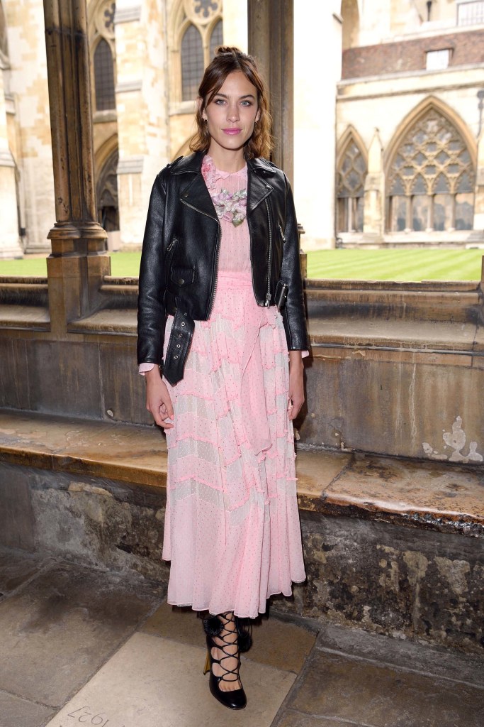 Alexa Chung in Gucci Fall 2016-1