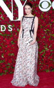 Bee Shaffer in Erdem Pre-Fall 2016 -2016.6.13-
