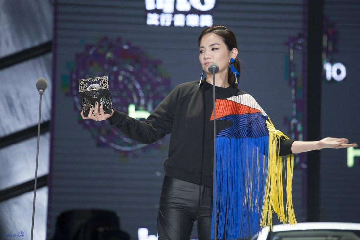 Ella Chen in Christopher Kane Spring 2016-1