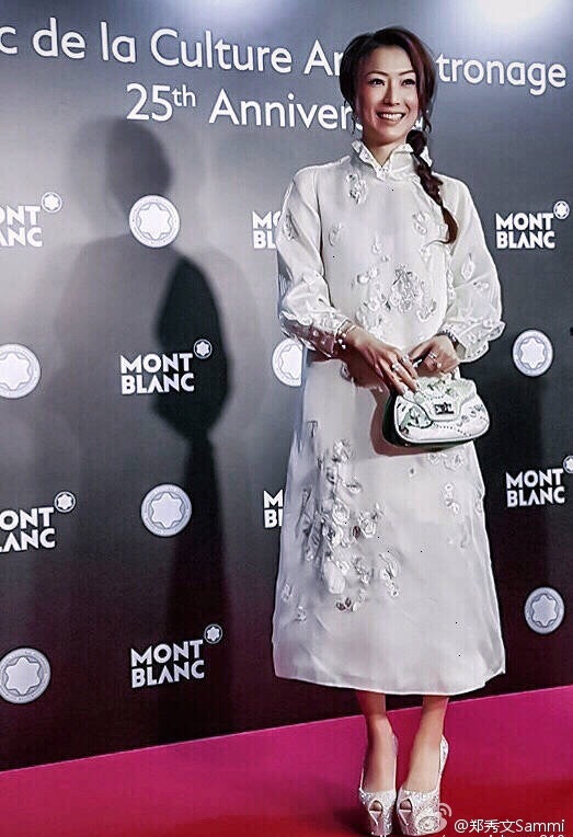 Sammi Cheng in Shiatzy Chen Spring 2016