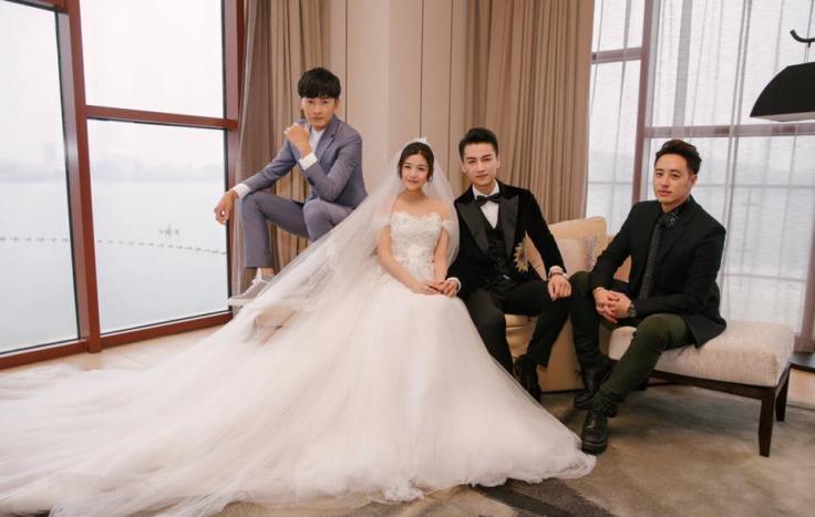 Michelle Chen in Alberta Ferretti & Chen Xiao in Dolce & Gabbana