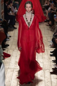 Valentino Fall 2016 Couture Look 60