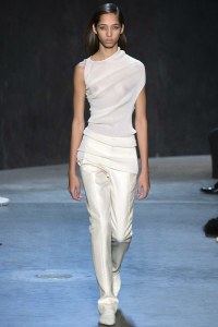 narciso-rodriguez-spring-2017-look-1