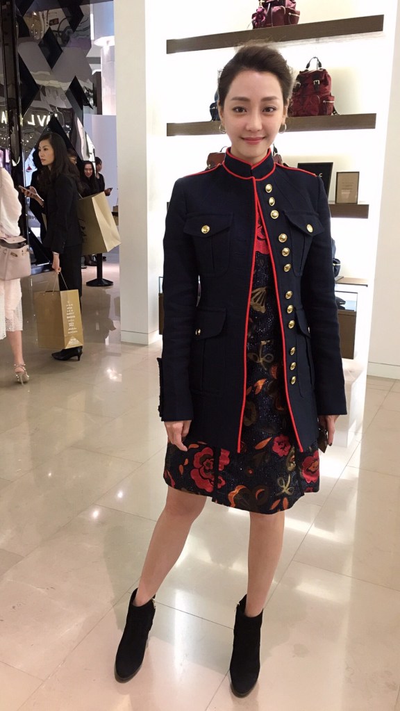 nikki-hsin-ying-hsieh-in-burberry-fall-2016