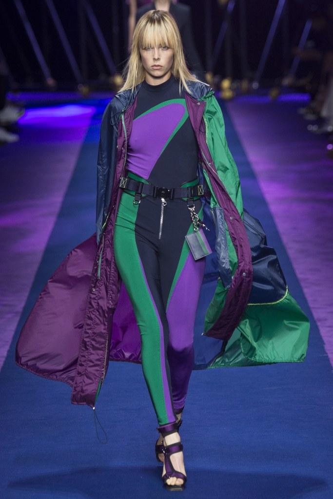 versace-spring-2017-look-1