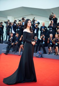 Opening Ceremony— 趙薇 in Valentino -2016.9.1-