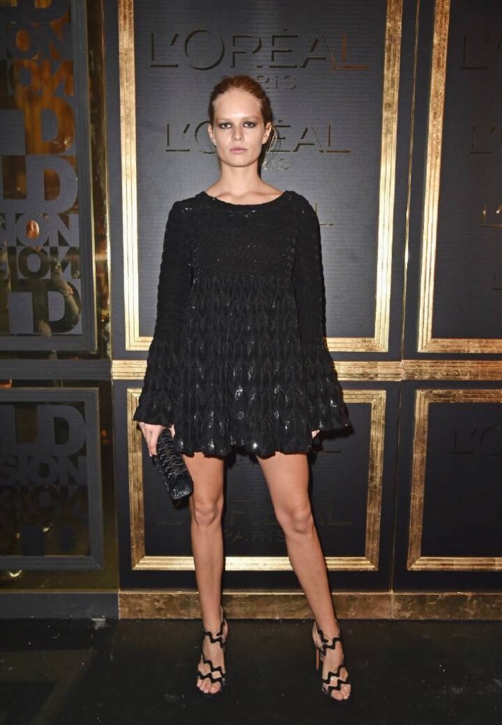 anna-ewers-in-azzedine-alaia-fall-2016