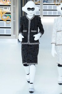 Chanelbot -2016.10.4-