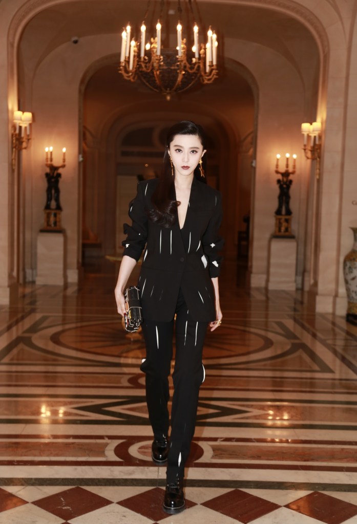 fan-bingbing-in-louis-vuitton-fall-2016