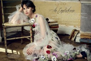 Felicity Jones X Harper's Bazaar UK November 2016 -2016.10.7-
