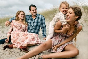 Gigi Hadid X Vogue November 2016 -2016.10.20-