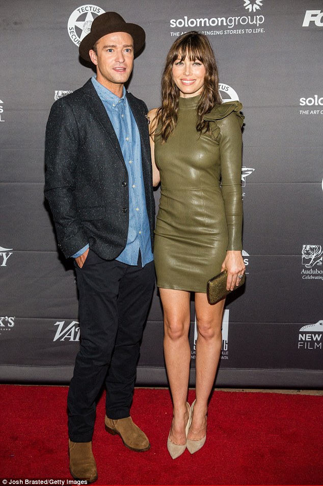 jessica-biel-in-zeynep-arcay-fall-2016-with-justin-timberlake