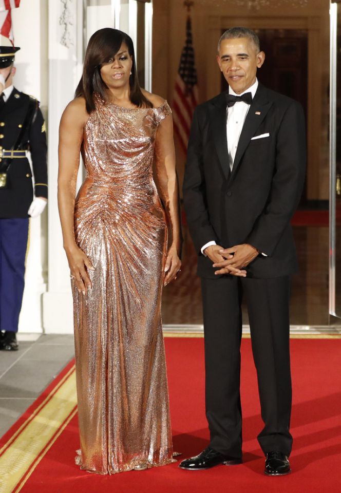 michelle-obama-in-atelier-versace