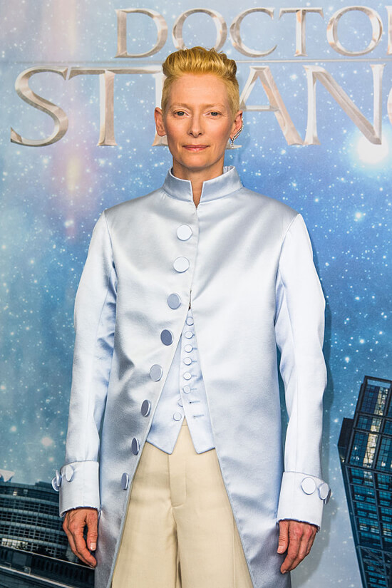 tilda-swinton-in-maison-margiela-1