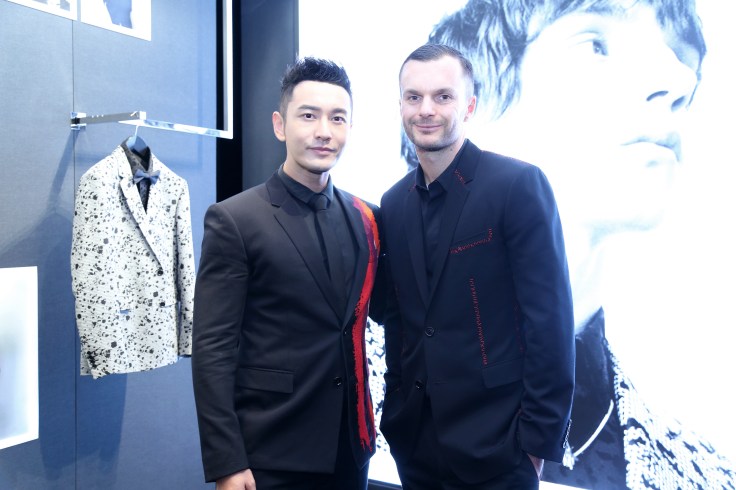 huang-xiao-ming-in-dior-homme-spring-2017-menswear-with-kris-van-assche