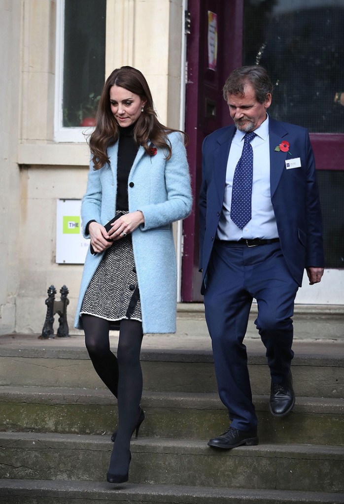 kate-middleton-in-mulberry-pre-fall-2015-1