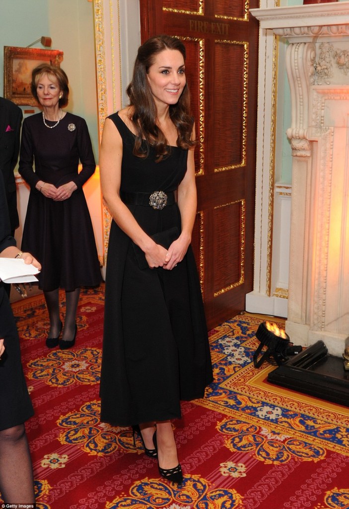 kate-middleton-in-preen-by-thornton-bregazzi-1