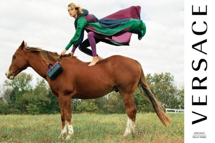 anna-ewers-and-edie-campbell-versace-spring-2017-campaign