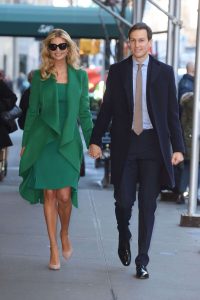 Ivanka Trump in Oscar de la Renta -2017.1.22-