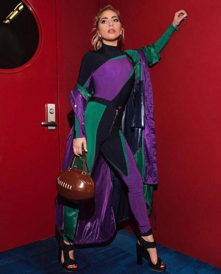 lady-gaga-in-versace-spring-2017